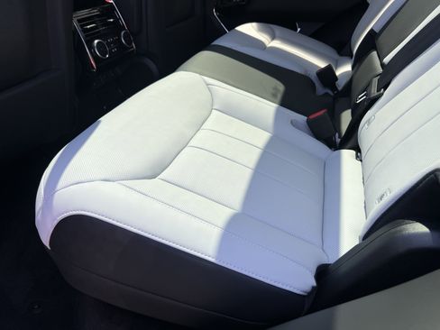 New 2026 Land Rover Range Rover Sport Dynamic SE AWD/4WD image 23