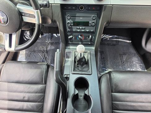 Used 2007 Ford Mustang GT RWD image 33