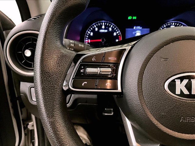Used 2021 Kia Forte LXS FWD image 17