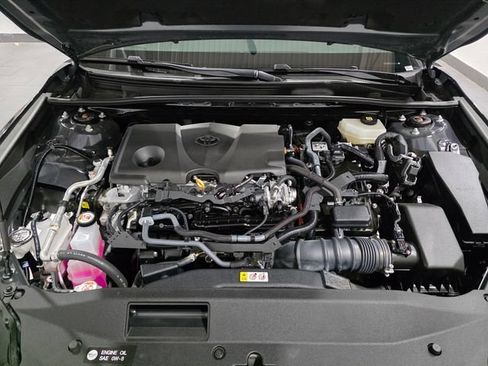 Used 2025 Toyota Camry SE AWD/4WD image 26