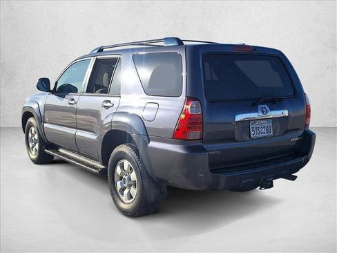 Used 2007 Toyota 4Runner SR5 image 7