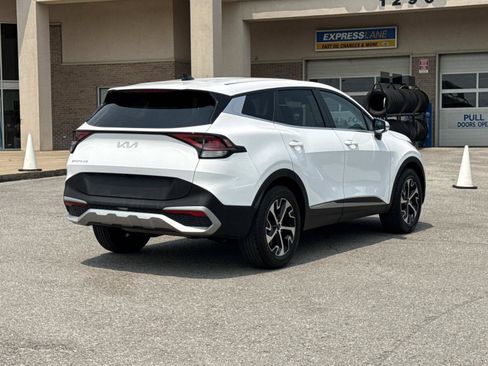Used 2023 Kia Sportage EX FWD image 9