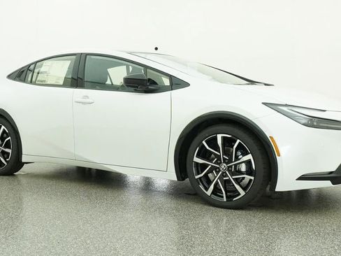 New 2026 Toyota Prius Plug-In Hybrid image 28