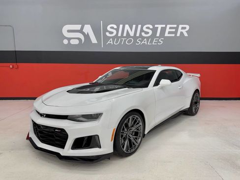 Used 2018 Chevrolet Camaro ZL1 RWD image 1