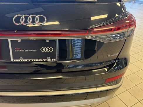 Used 2023 Audi Q4 e-tron Premium Plus w/ Premium Plus AWD/4WD image 37