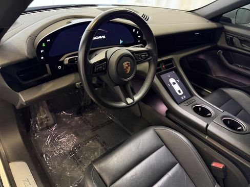 Certified 2021 Porsche Taycan 4S image 4