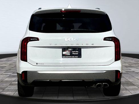 Used 2025 Kia Telluride S FWD image 6
