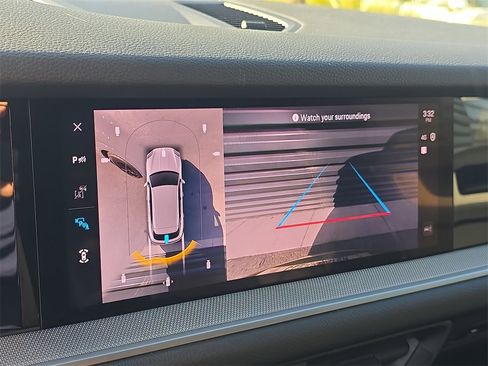 Used 2025 Porsche Cayenne image 29