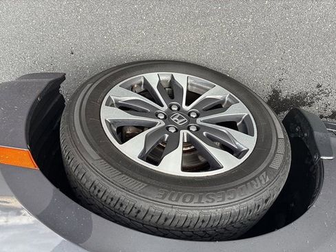 Used 2024 Honda Odyssey EX-L image 19