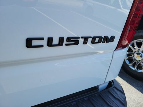 Used 2026 Chevrolet Silverado 1500 Custom w/ Turbomax Blackout Package RWD image 10