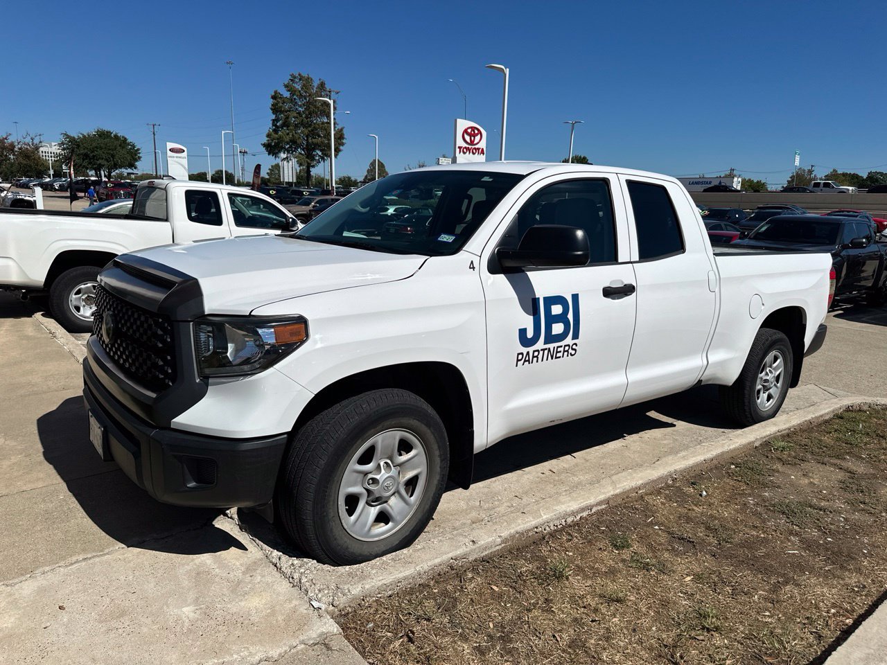 Used 2021 Toyota Tundra SR RWD image 2