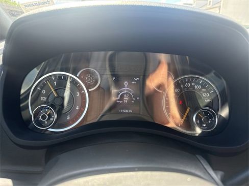 Used 2022 RAM 2500 Tradesman w/ Chrome Appearance Group image 15