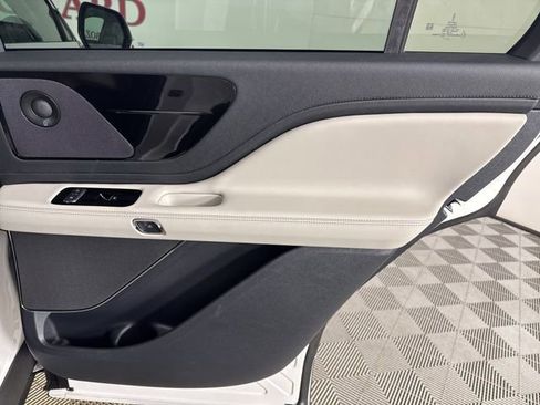 New 2026 Lincoln Aviator Reserve image 26