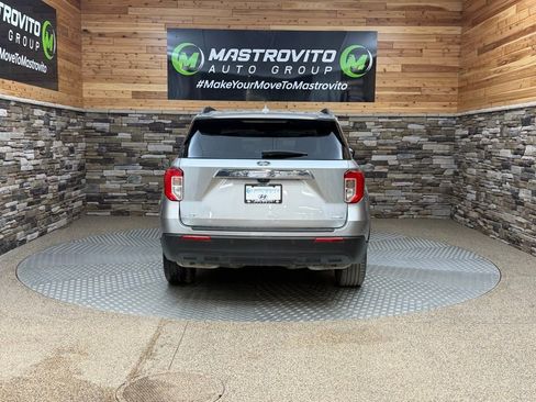 Used 2020 Ford Explorer XLT w/ Comfort Package AWD/4WD image 8