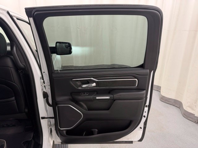 Used 2023 RAM 1500 Laramie AWD/4WD image 16
