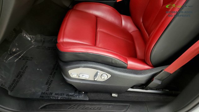 Used 2024 Porsche Macan w/ Premium Plus Package AWD/4WD image 52