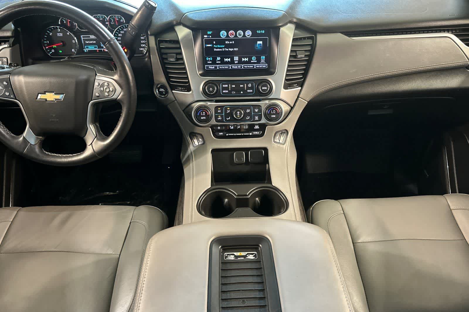 Used 2017 Chevrolet Tahoe LT w/ Luxury Package AWD/4WD image 4