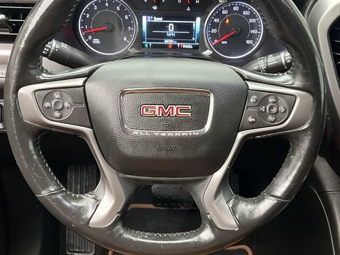 Used 2017 GMC Acadia SLT image 14