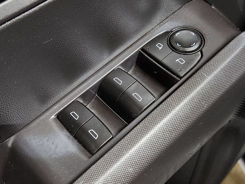 Used 2023 Chevrolet Colorado W/T w/ WT Convenience Package RWD image 41