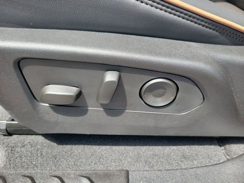 New 2026 GMC Canyon AT4 w/ AT4 Premium Package AWD/4WD image 19