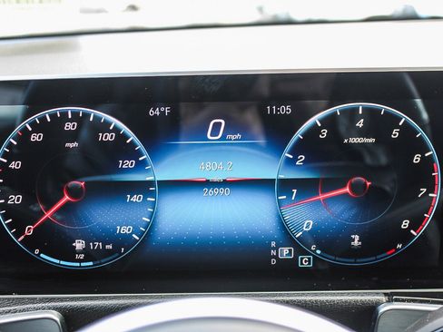 Used 2021 Mercedes-Benz GLB 250 image 24