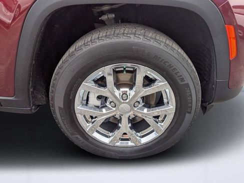 Certified 2022 Jeep Grand Cherokee Limited AWD/4WD image 10