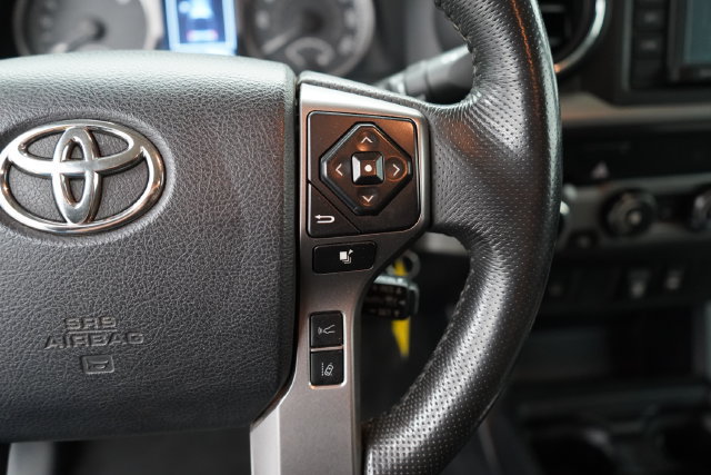 Used 2019 Toyota Tacoma SR5 AWD/4WD image 16