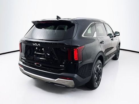 New 2026 Kia Sorento S image 5