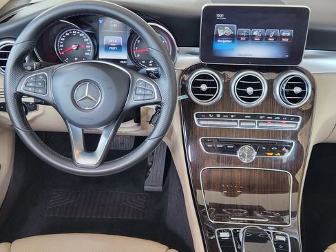 Used 2016 Mercedes-Benz C 300 Sedan w/ Surround View Package image 25