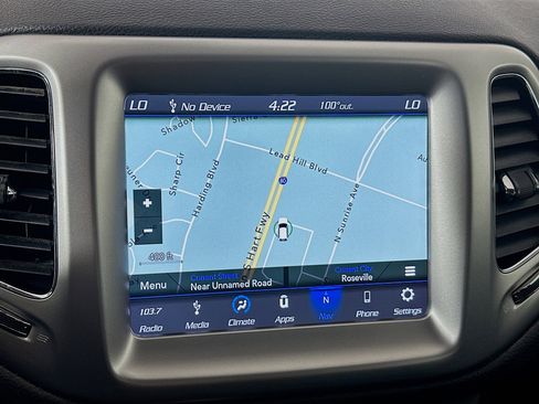 Used 2018 Jeep Compass Latitude w/ Popular Equipment Group image 21