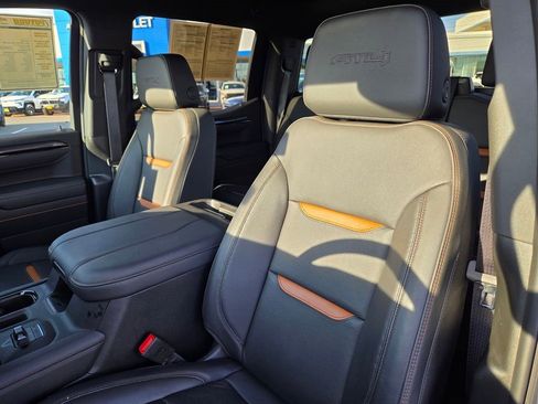 Certified 2025 GMC Sierra 1500 AT4 image 12