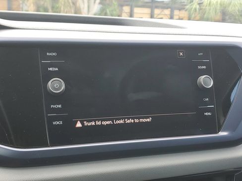 Certified 2022 Volkswagen Taos SE FWD image 26