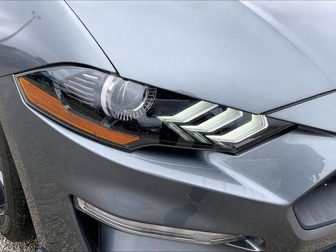 Certified 2022 Ford Mustang Coupe image 28