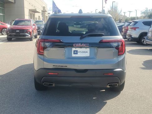 Used 2021 GMC Acadia SLT w/ Elevation Edition image 7