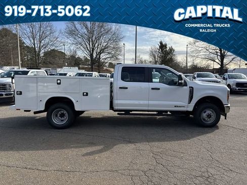 New 2026 Ford F350 XL w/ XL Chrome Package image 9