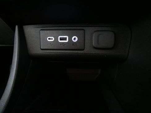 Used 2023 Buick Encore GX Select w/ Sport Touring Package AWD/4WD image 30