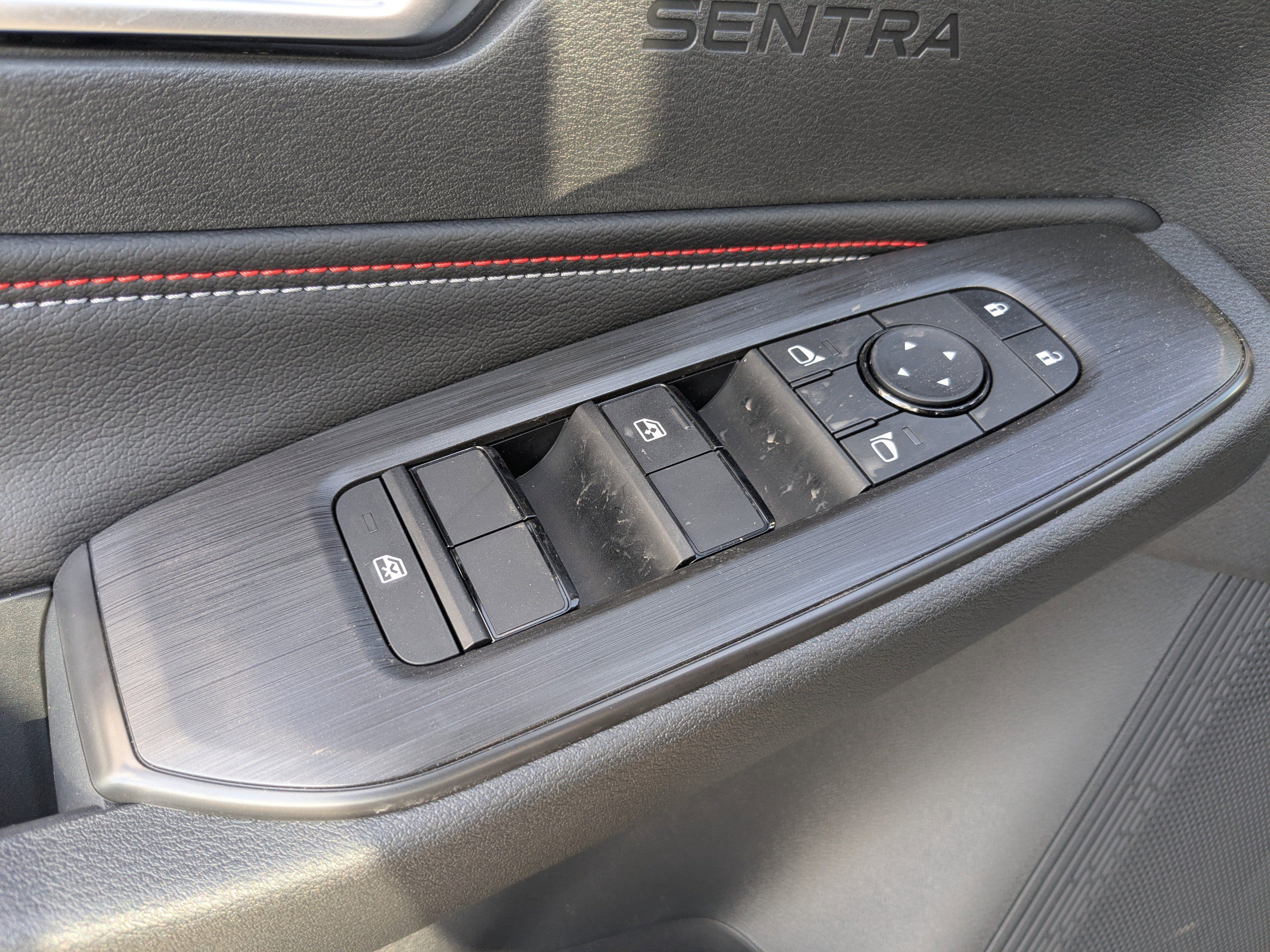 New 2027 Nissan Sentra SR FWD image 22