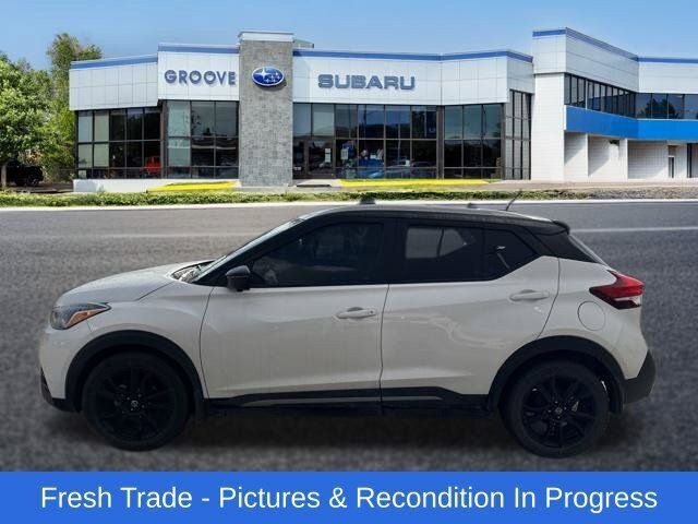 Used 2020 Nissan Kicks SR FWD image 2