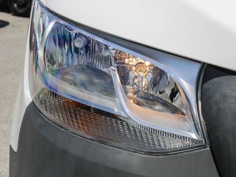 New 2024 Mercedes-Benz Sprinter 2500 image 4