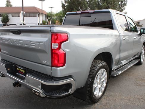 Used 2023 Chevrolet Silverado 1500 LTZ AWD/4WD image 37