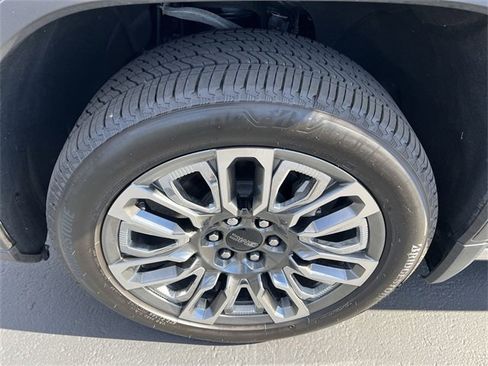 Certified 2025 GMC Sierra 1500 Denali Ultimate image 18