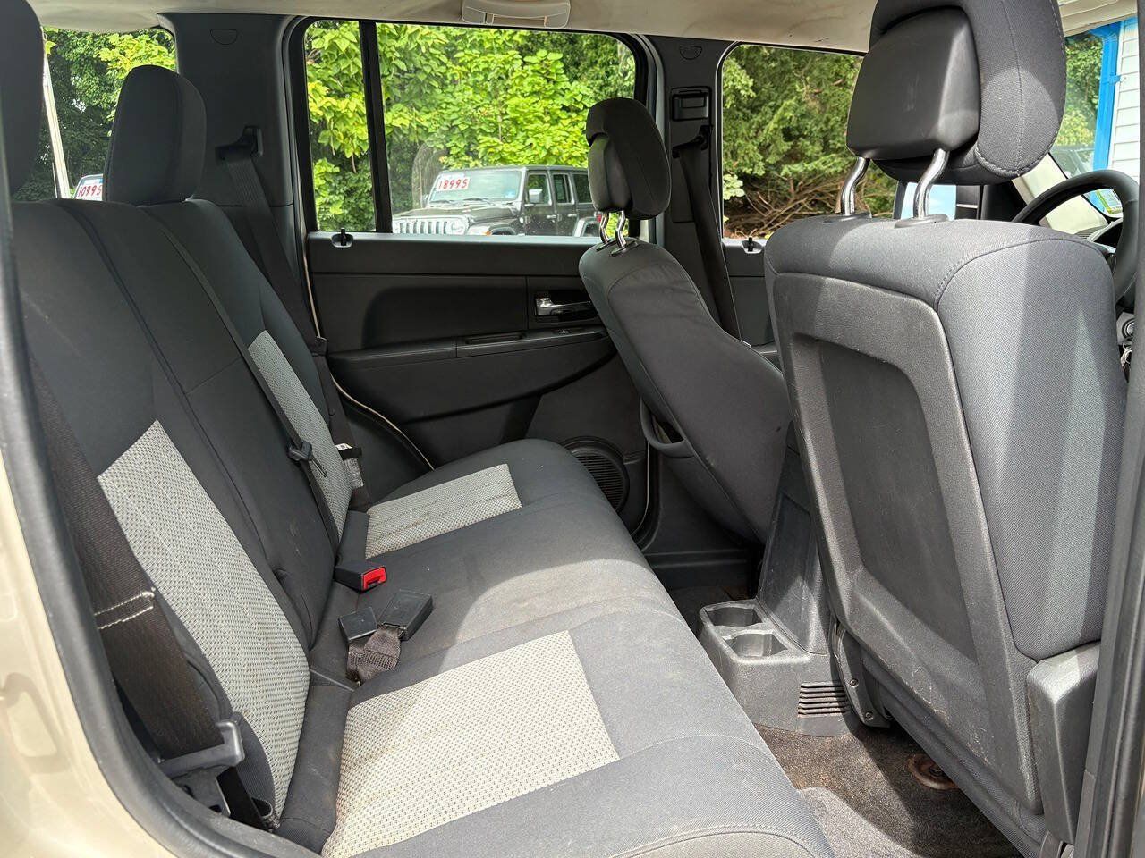 Used 2010 Jeep Liberty Sport AWD/4WD image 18