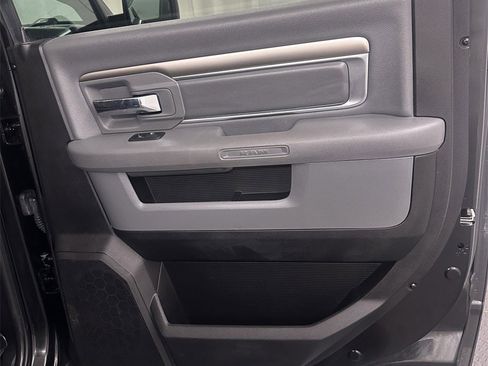 Used 2018 RAM 1500 Big Horn image 32