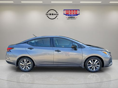 Used 2024 Nissan Versa S w/ S Plus Package FWD image 2
