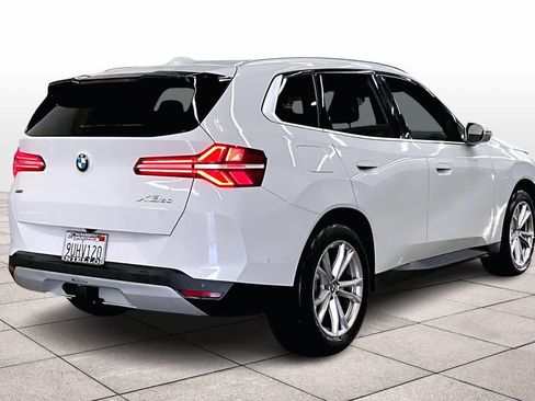 Certified 2025 BMW X3 xDrive30i w/ Premium Package image 15