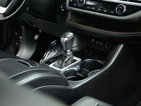 Used 2018 Toyota Highlander Limited image 74