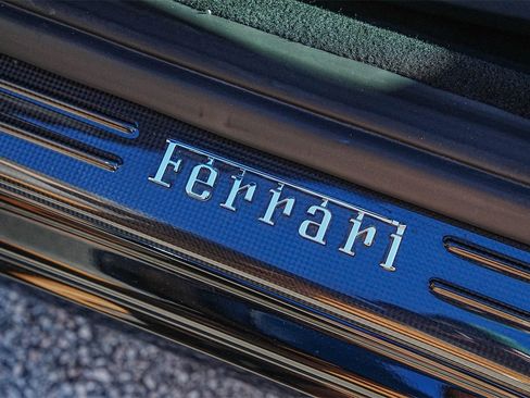 Used 2018 Ferrari California T image 30