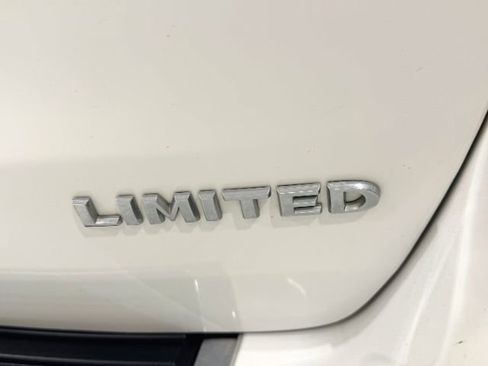 Used 2019 Jeep Grand Cherokee Limited w/ Luxury Group II image 15