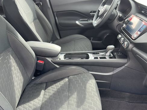 Used 2024 Nissan Kicks SV image 23