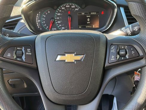 Used 2017 Chevrolet Trax LT w/ Sun & Sound Package image 13